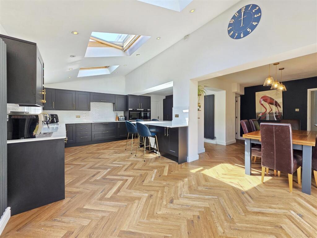 Moss Close, East Bridgford, Nottingham photo 4
