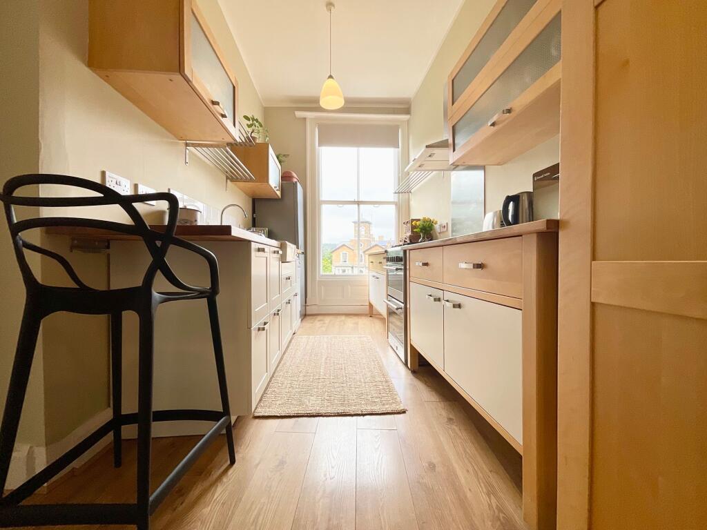 Apartment in Scarborough, South Cliff - View 4