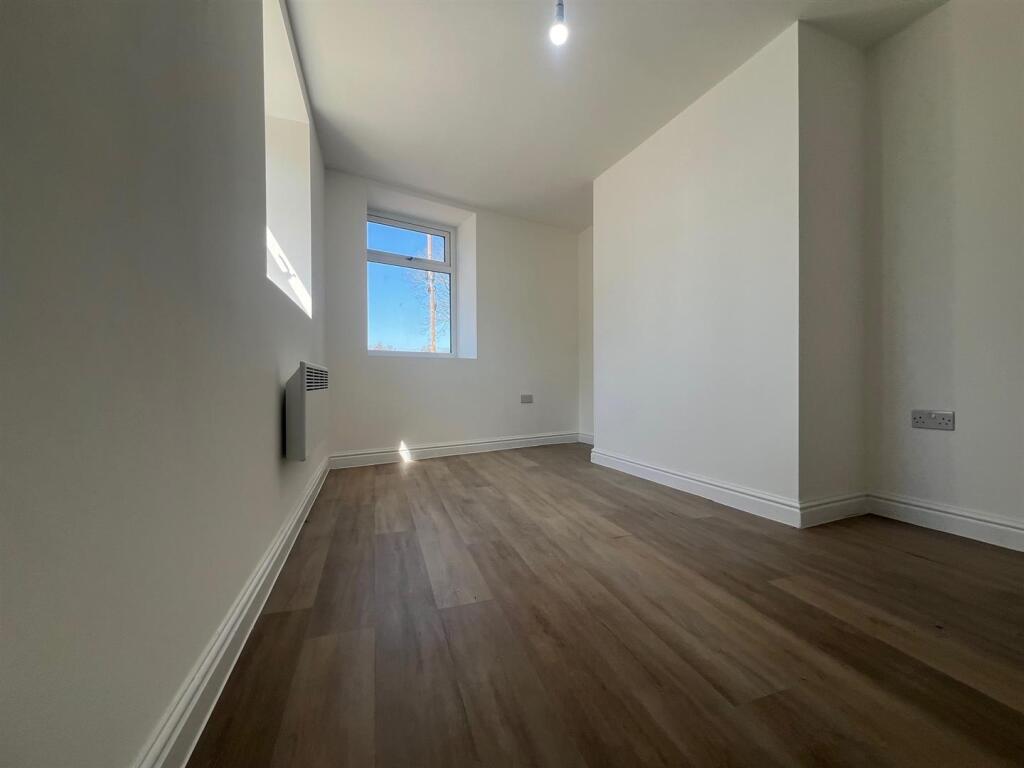 Additional image 19 of Eanam, Blackburn