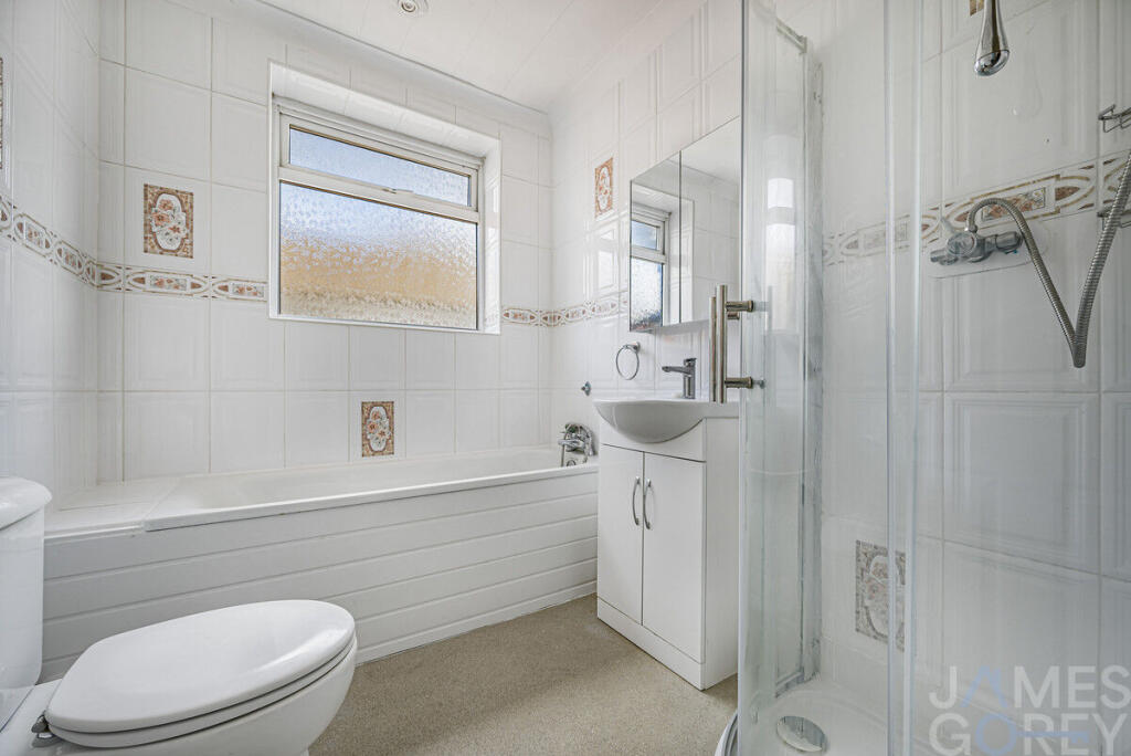 House in Dartford - View 5