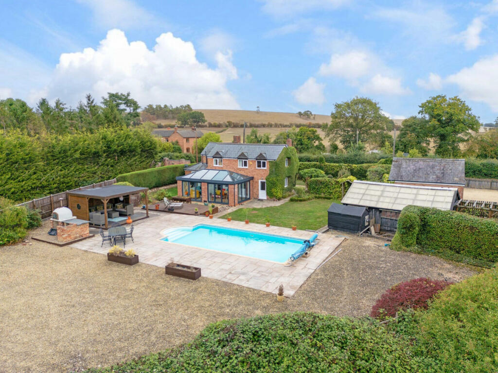 Additional image 2 of Droitwich Road Hanbury Bromsgrove, Worcestershire, B60 4DD