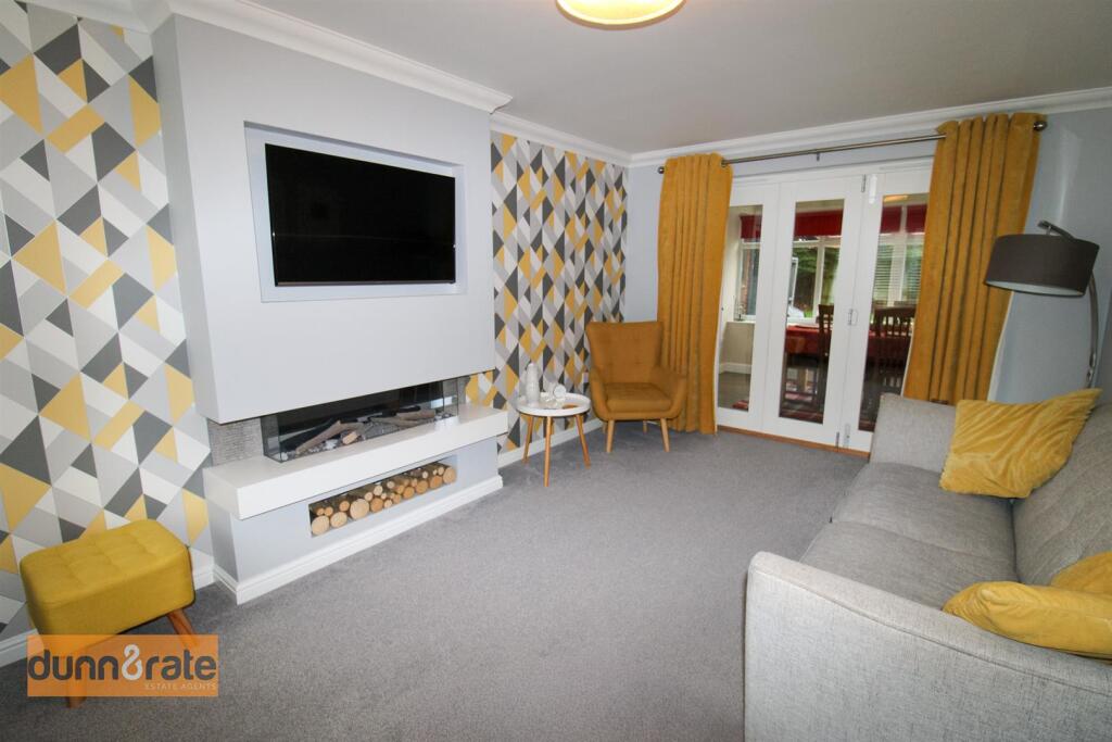 Royal Way, Baddeley Green, Stoke-On-Trent photo 4