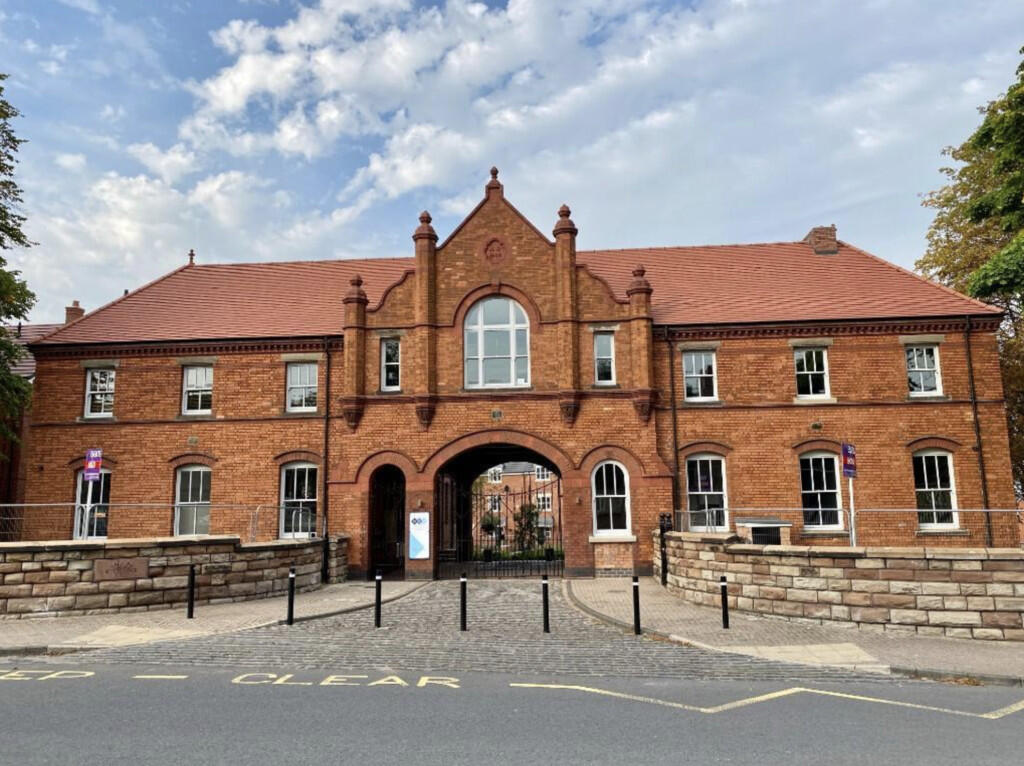 Main image of property: West Lodge, Raddlebarn Road, Selly Oak, Birmingham B29 6UP