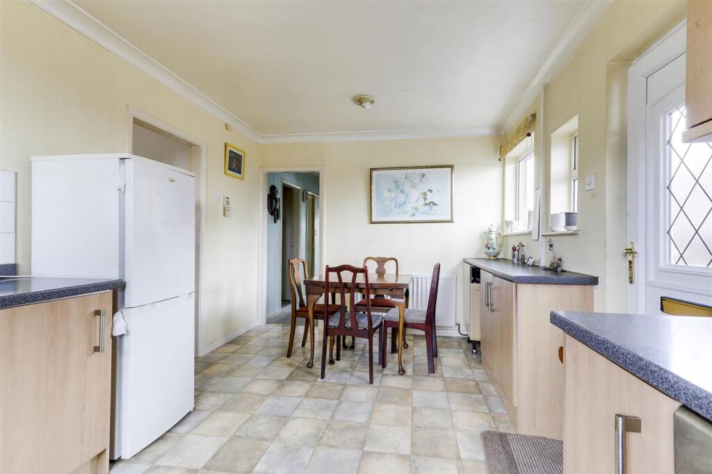 Jenned Road, Arnold, NG5 photo 4