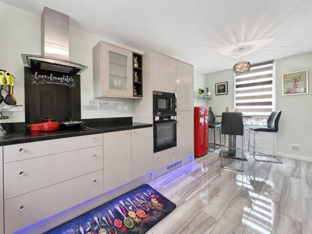 House in Duston, Timken Estate - View 4