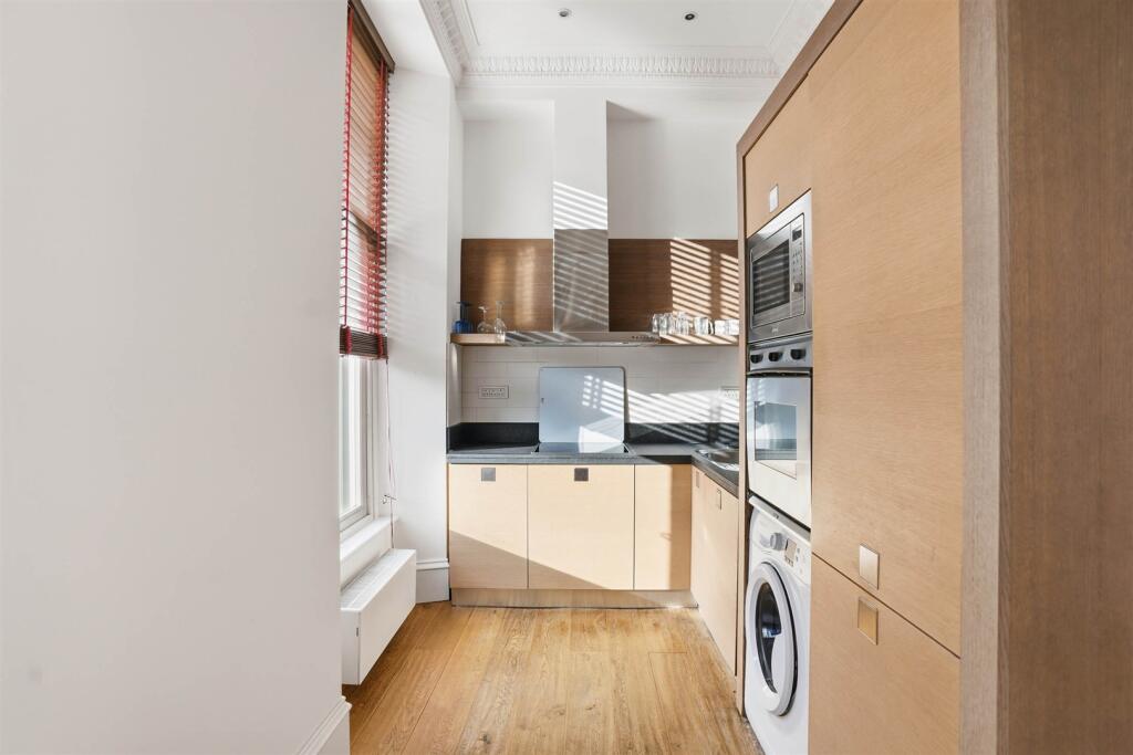 Apartment in Glasgow, North Kelvinside, Hillhead - View 4