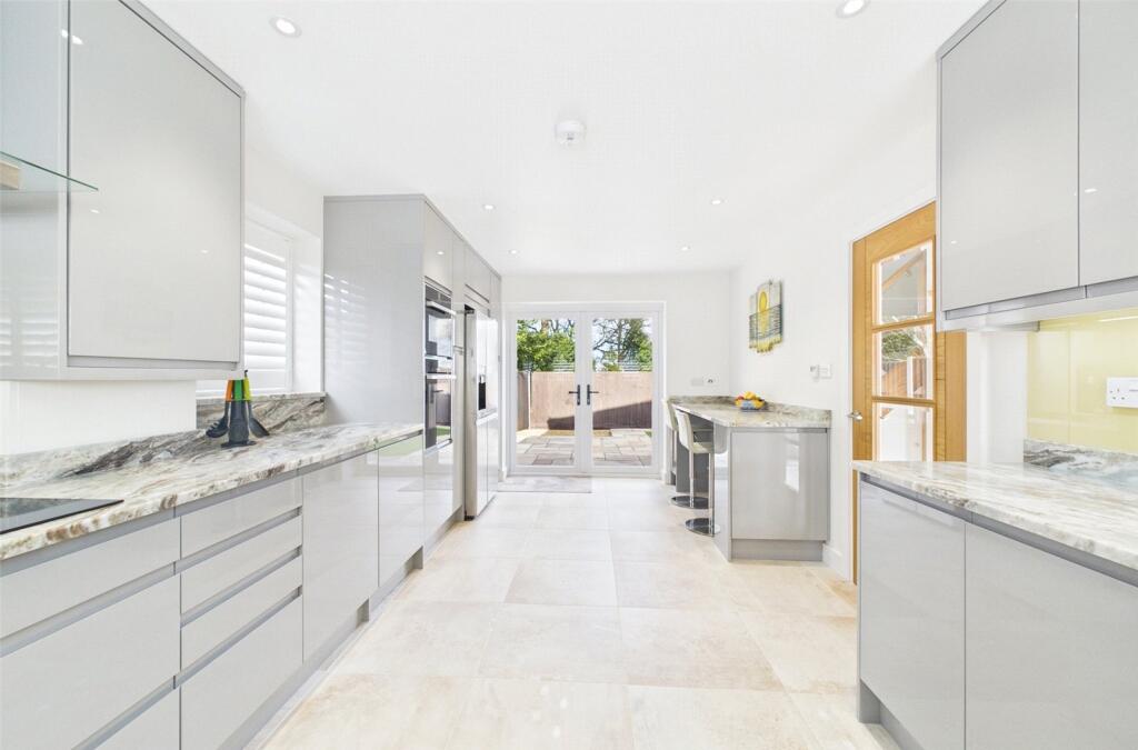 Silver Glade, Tuckton Close, Southbourne, Dorset, BH6 photo 2