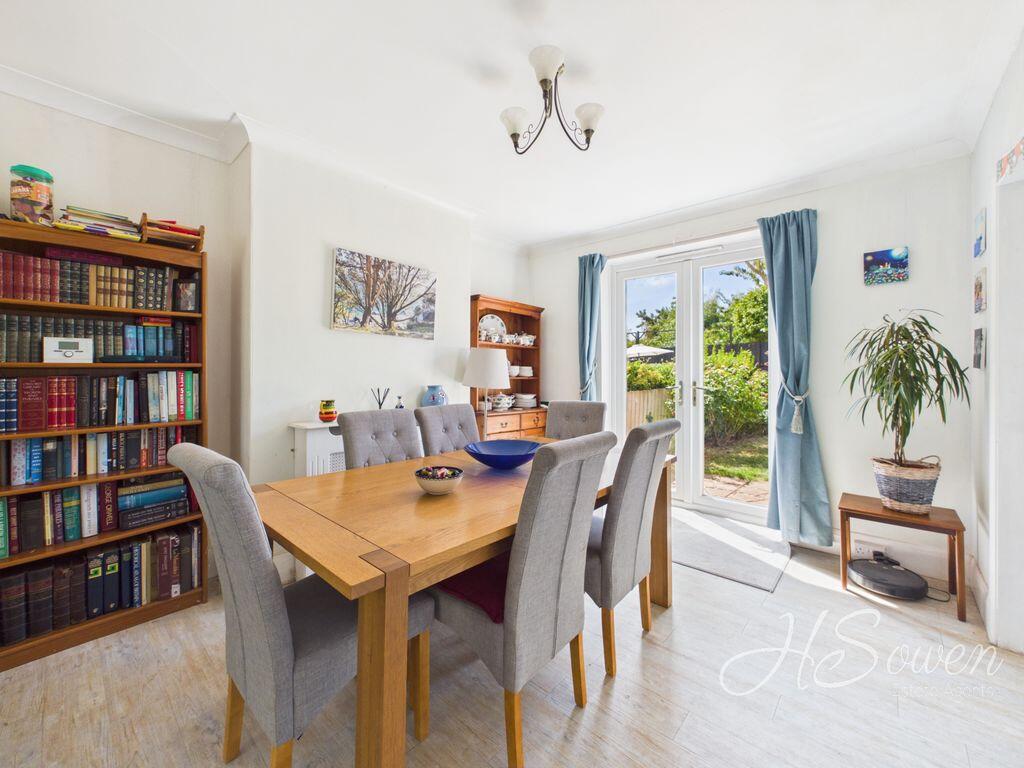 House in Torquay, Torbay - More