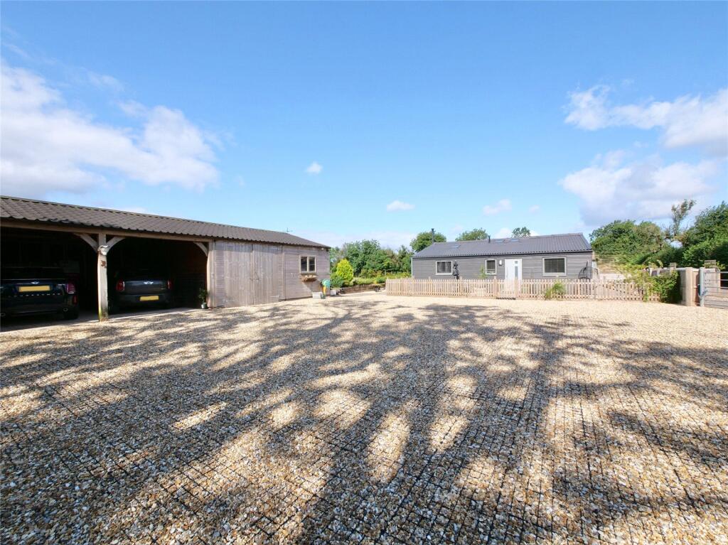Three Bed Barn Conversion in Cranmore BA4 4GD