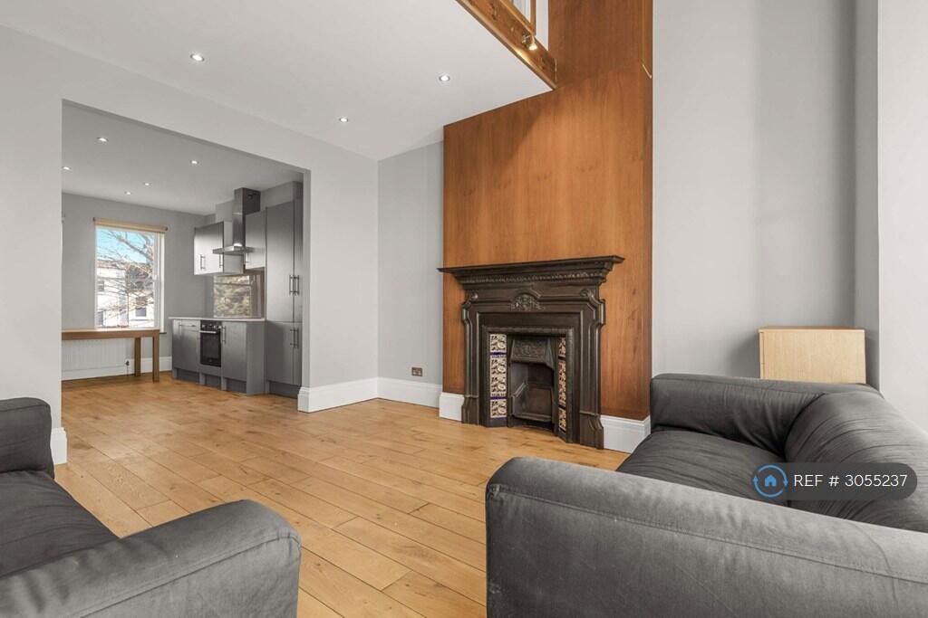Apartment in London - View 4