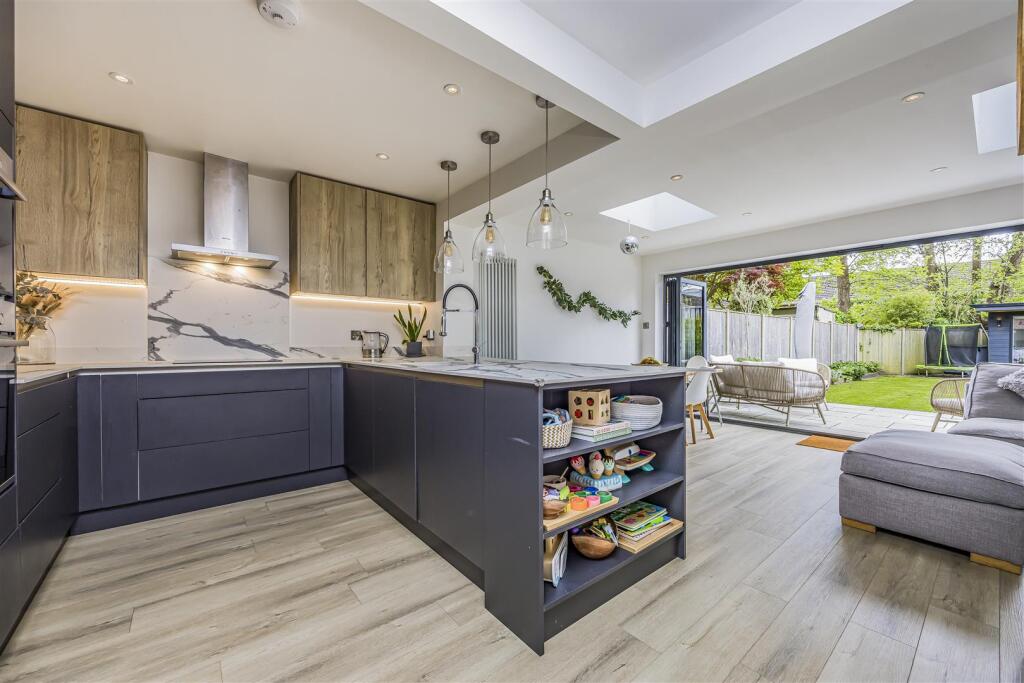 House in Portsmouth - View 3
