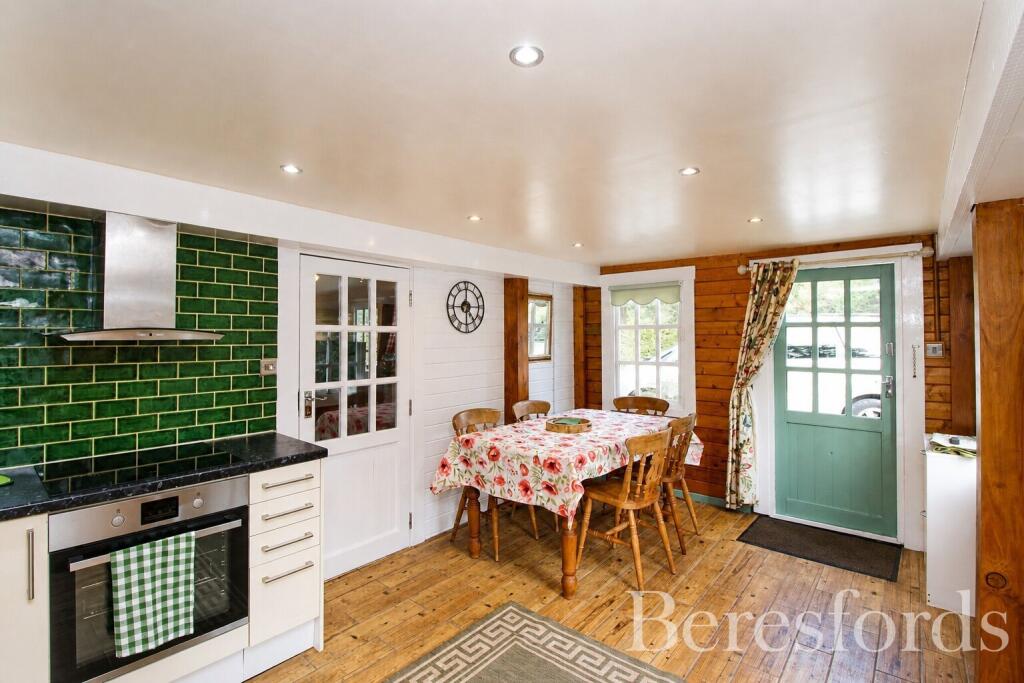 House in Chelmsford - View 3