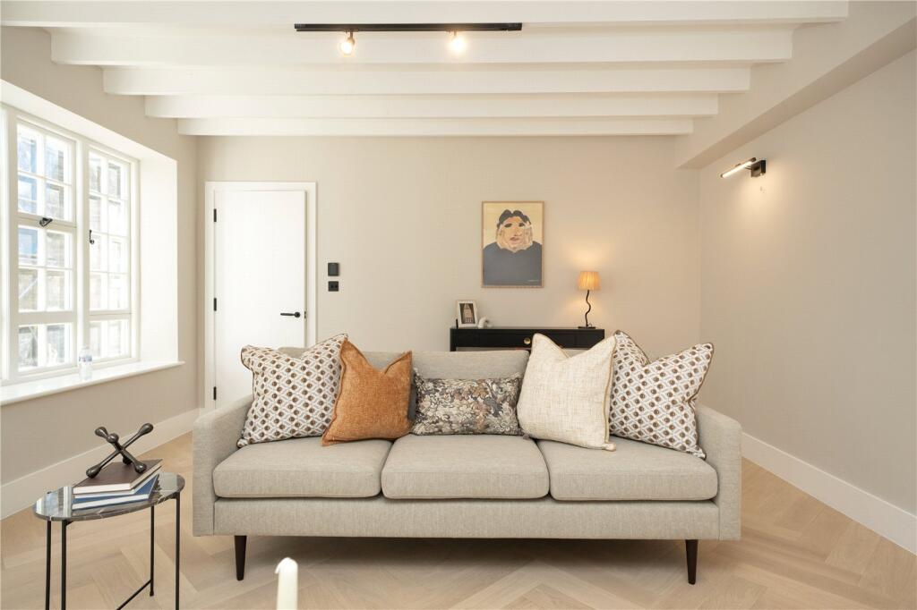 House in London - View 5