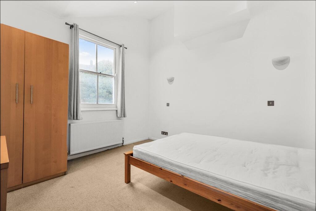 Apartment in London - More