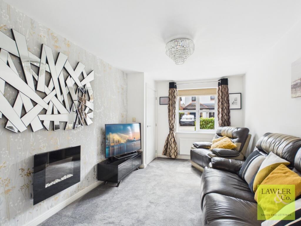 House in Stockport - View 2