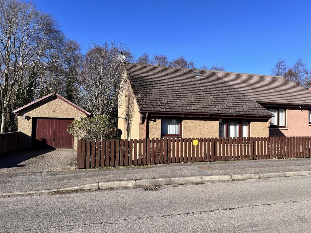 Main image of property: 8 Birchwood Place, Inshes Wood, Inverness