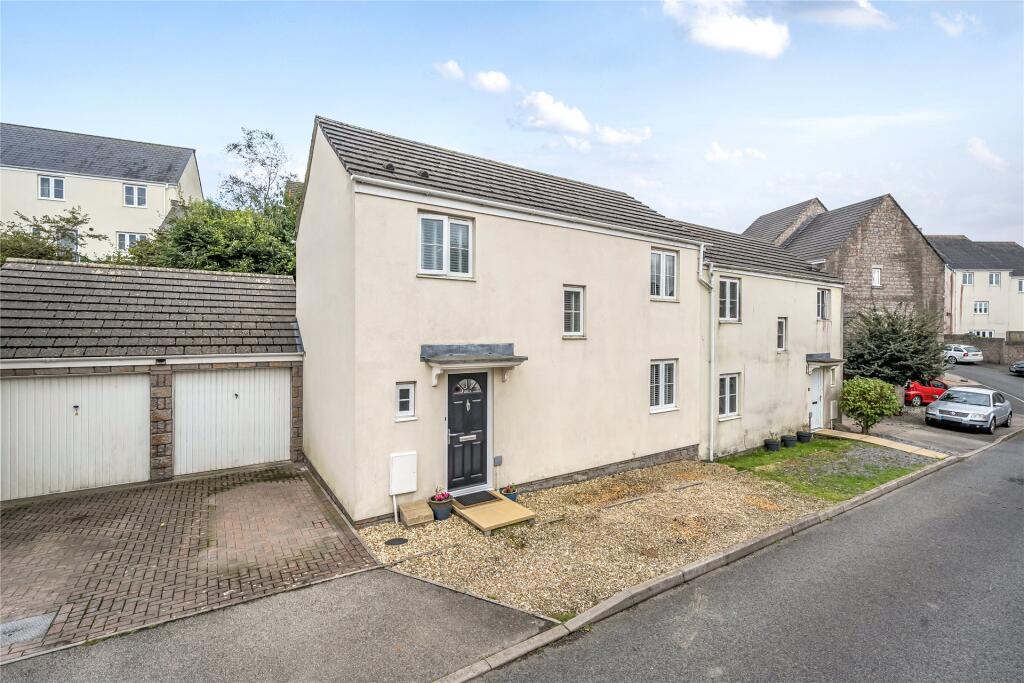 3-bed semi-detached on Ball Meadow, Okehampton, Devon, £260,000