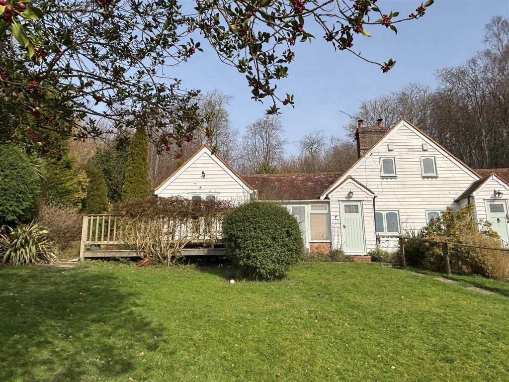 Main image of property: Furnace Lane, Broad Oak, Rye