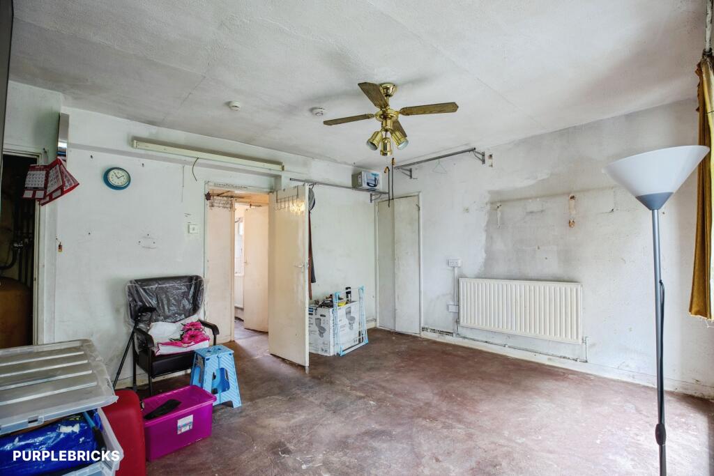 Apartment in London - More