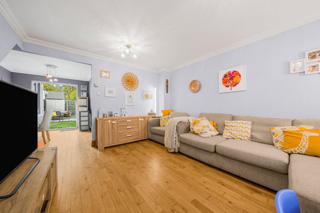 Eyston Drive, Weybridge, Surrey, KT13 photo 2