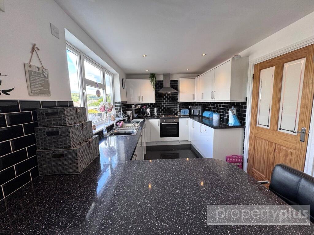 House in Rhondda Cynon Taff, Cymmer - View 5