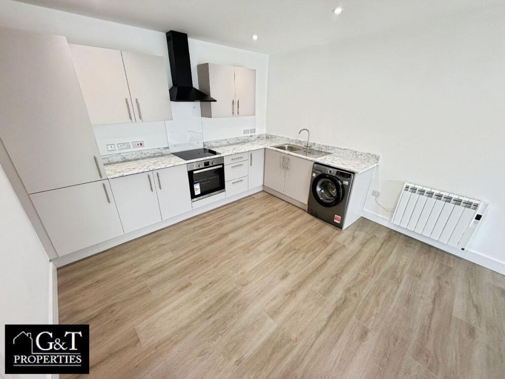Main image of property: d High Street, Dudley
