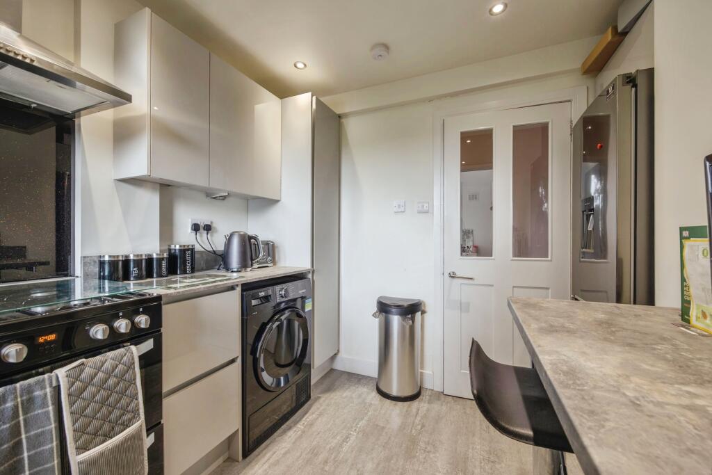 Easter Drylaw Avenue, Edinburgh, EH4 - View 5