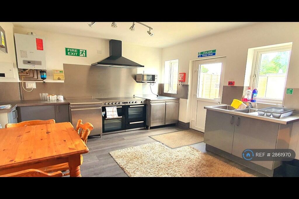 Additional image 12 of Chatsworth Road, Poole, BH14