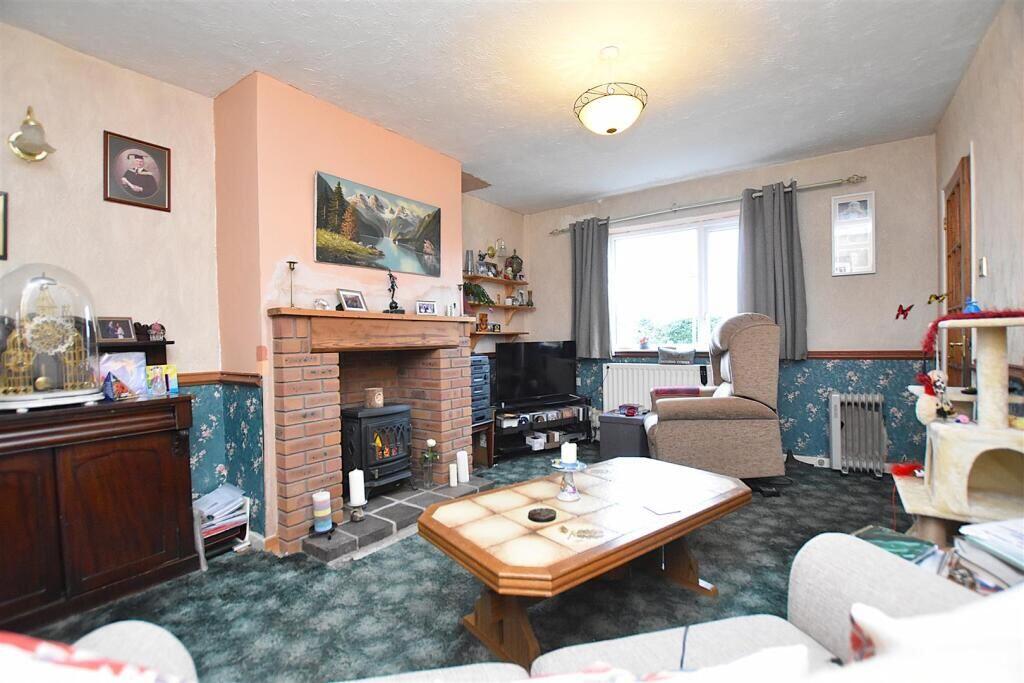 10 Brynmally Park, Pentre Broughton, Wrexham, LL11 6BP photo 2