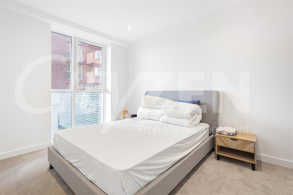 Apartment in Harrow - More
