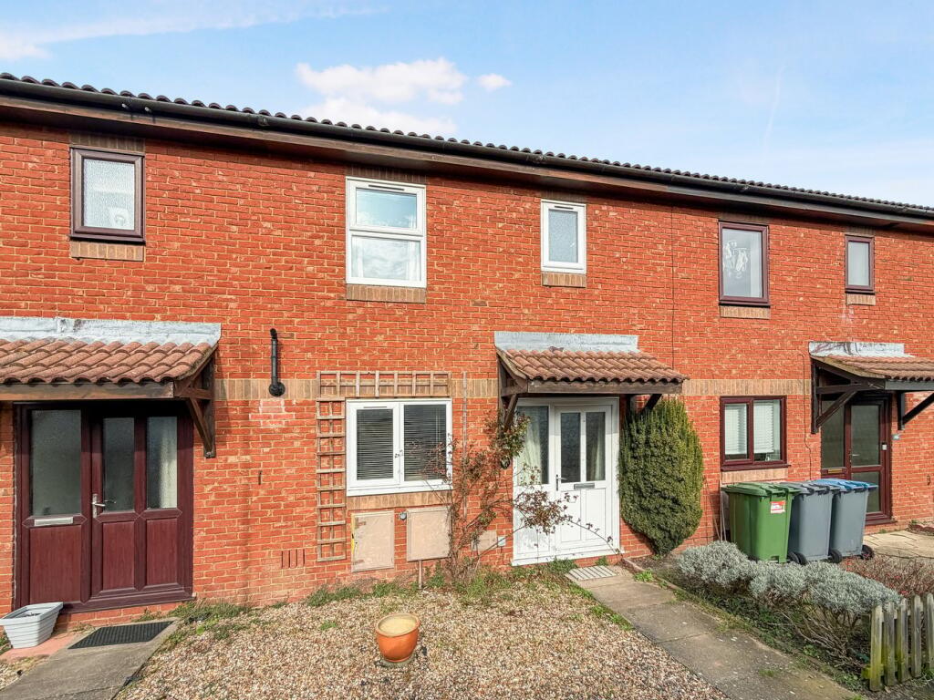 Main image of property: Carlford Close, Martlesham Heath, Ipswich, IP5
