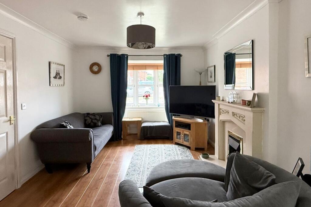 Coxmoor Close, Grantham, Lincolnshire, NG31 photo 3