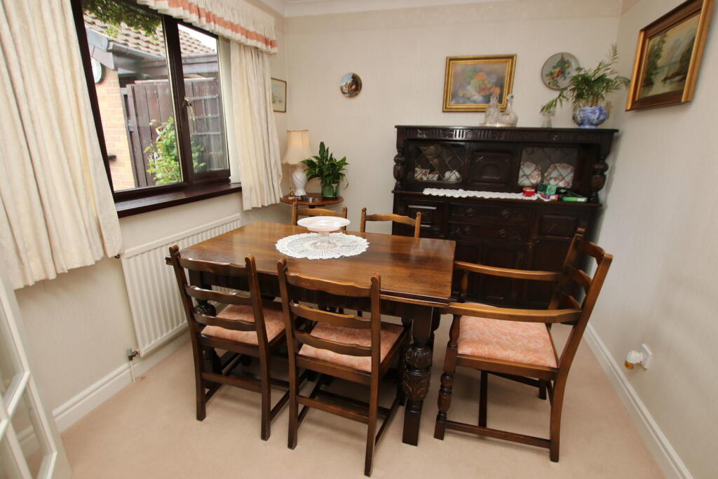 Old Manor Drive Oxspring photo 5
