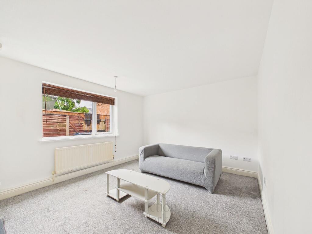 Apartment in Gateshead, Eighton Banks, Wrekenton - View 2