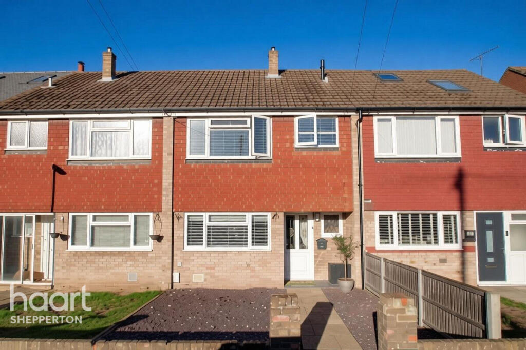 3-bed terraced on Burbidge Road, Shepperton, £475,000