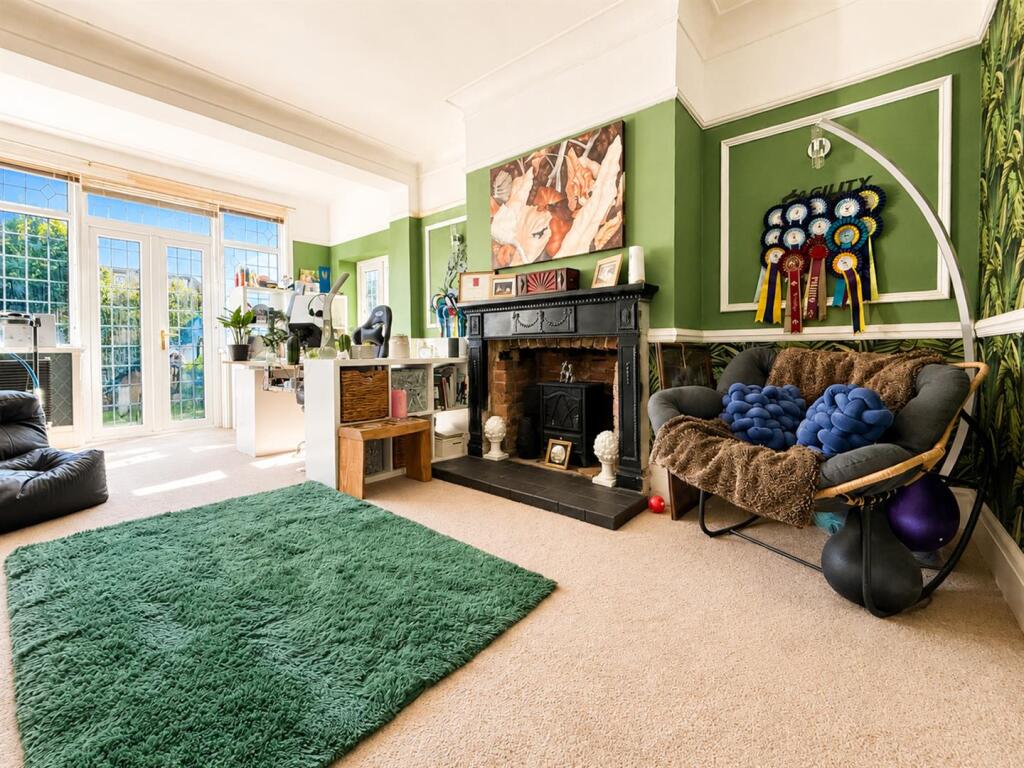 House in Portsmouth - View 5