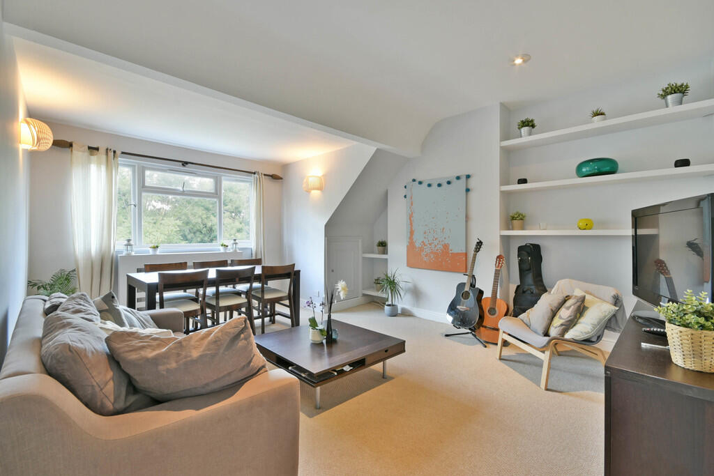 Main image of property: Chatsworth Road, London