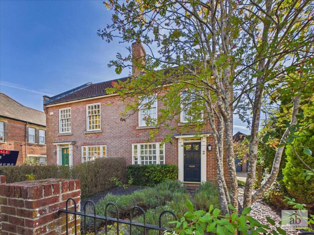 Main image of property: Garrod Approach, Melton