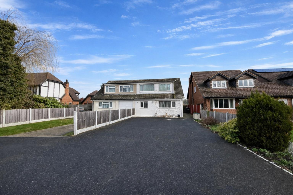 Main image of property: The Drive, Mayland, Chelmsford