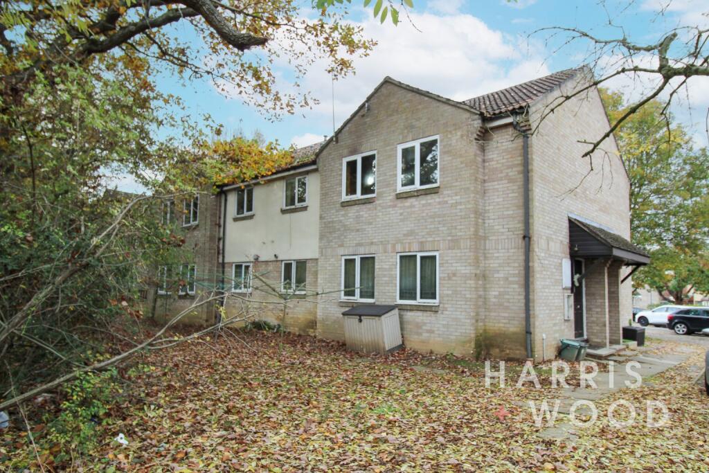 Studio flat on Cotswold Court, Highwoods, Colchester, Essex, CO4, £40,000