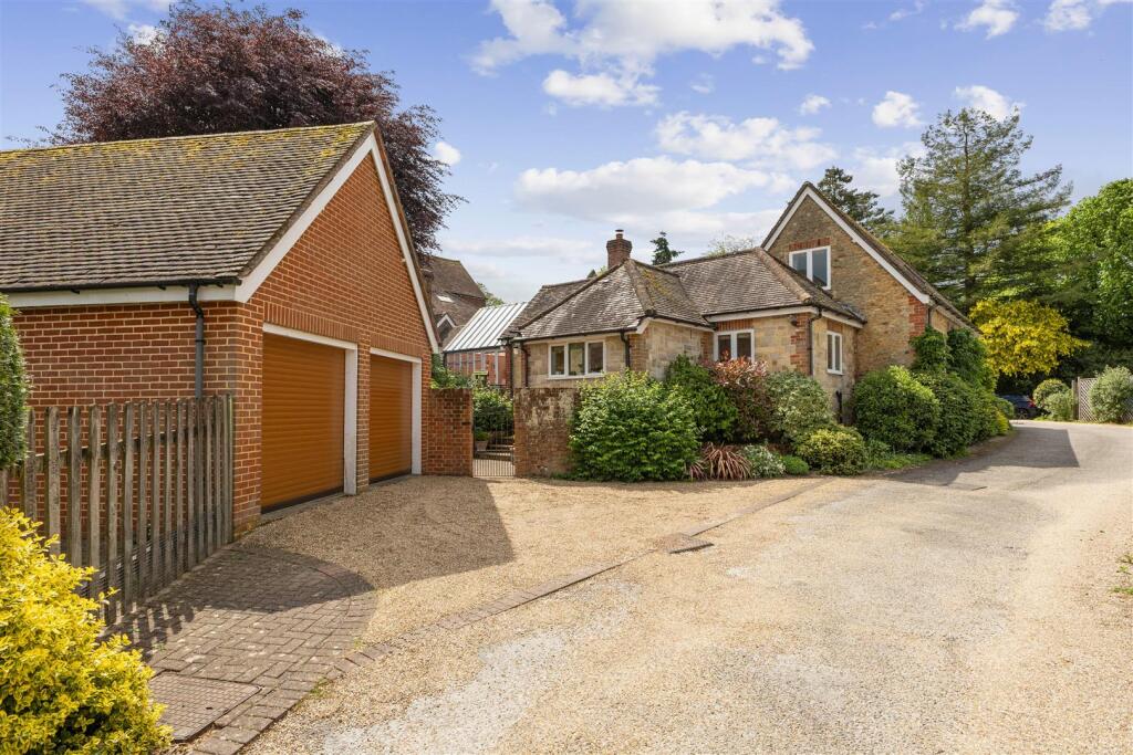 Main image of property: Rogate