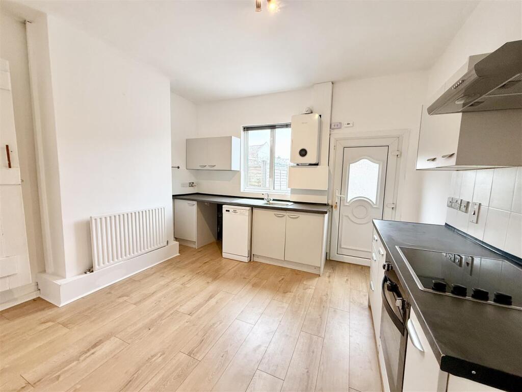 Bloomfield Street West, Halesowen - View 4