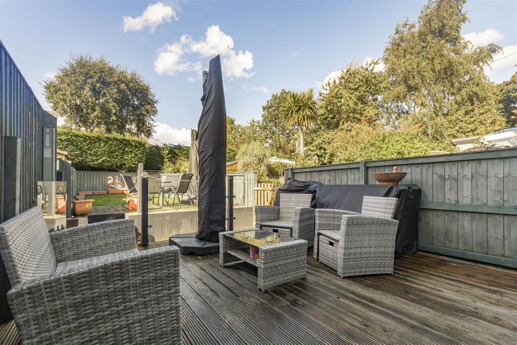 House in Leeds - View 2