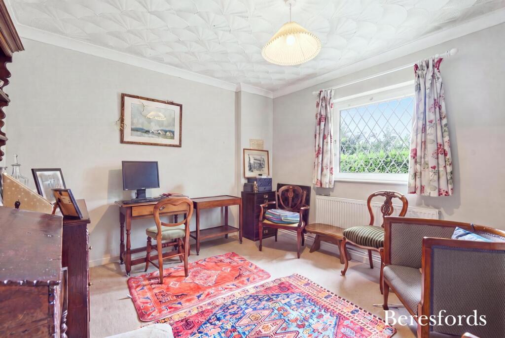 House in Brentwood, Crow Green - View 5