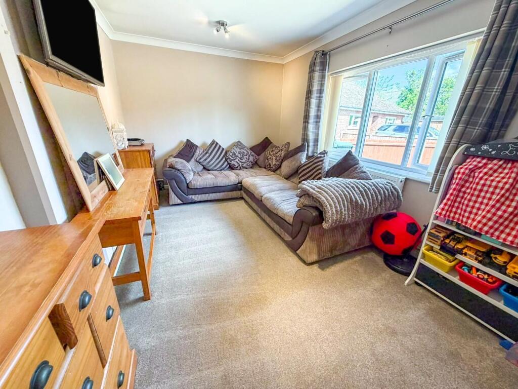 House in Ipswich - View 3