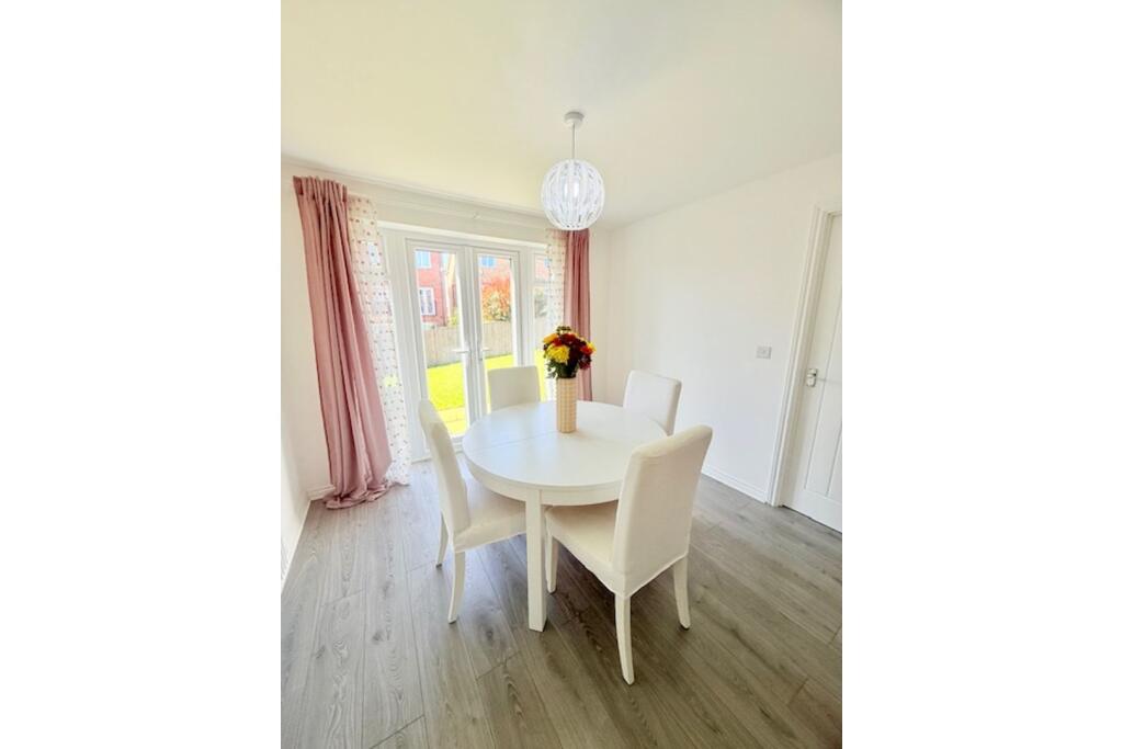 Topcliffe Way, Castleford, WF10 photo 3