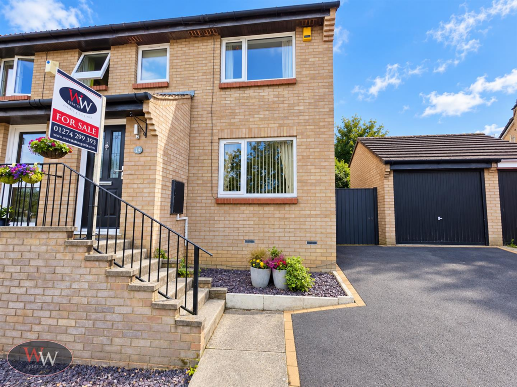 Main image of property: Bartle Gill Drive, Baildon, BD17 6UE