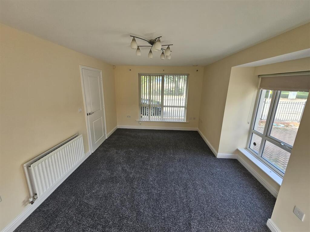 House in Cardiff, Ninian Park, Canton - View 4
