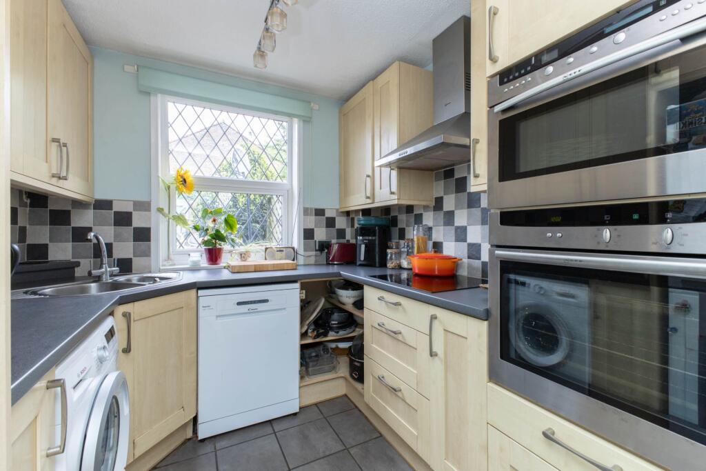 House in Horsham, West Sussex - View 4