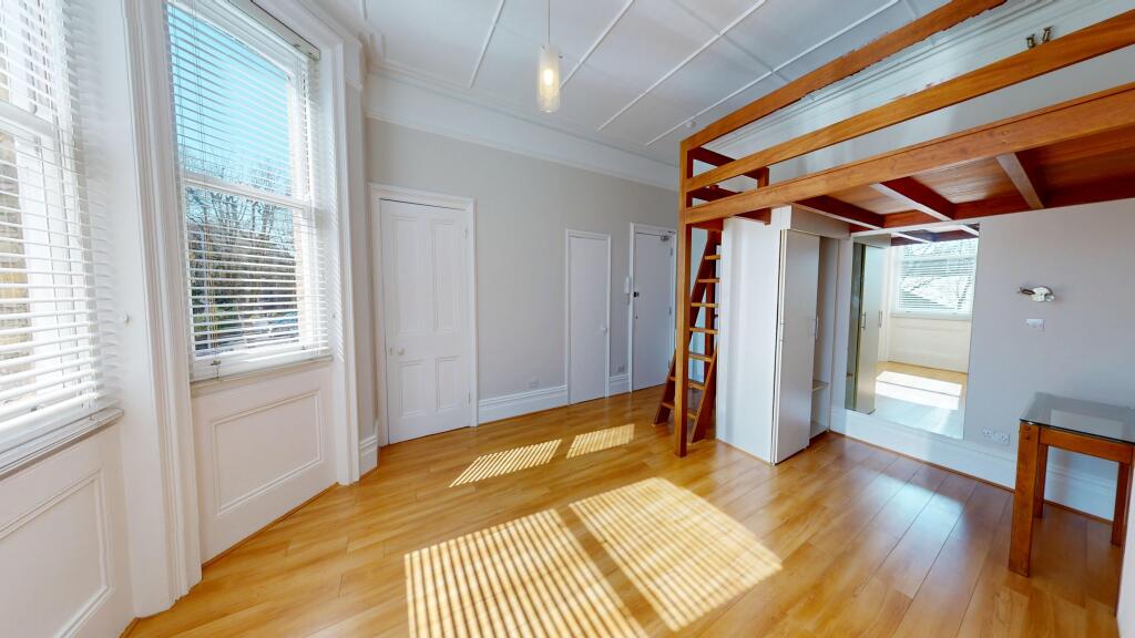 Main image of property: Cromwell Road, Brighton, BN3